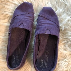 Like new- purple Toms